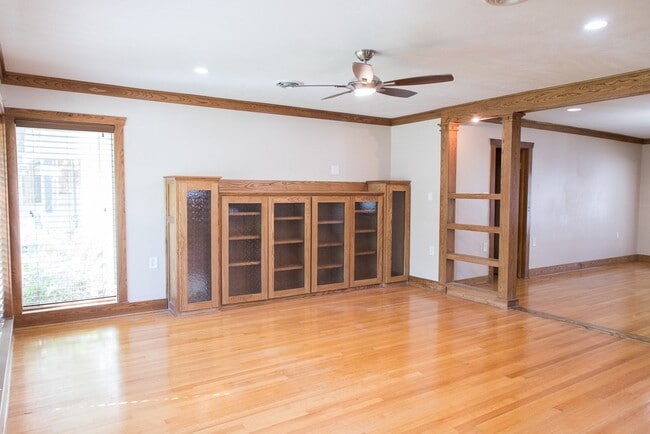 Building Photo - 9010 Linkmeadow Ln