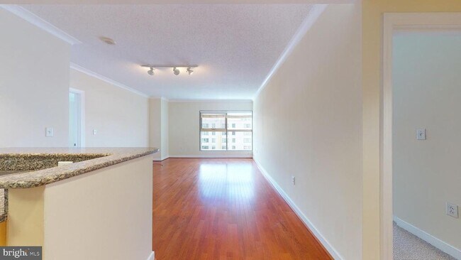 Building Photo - 777 7th St NW