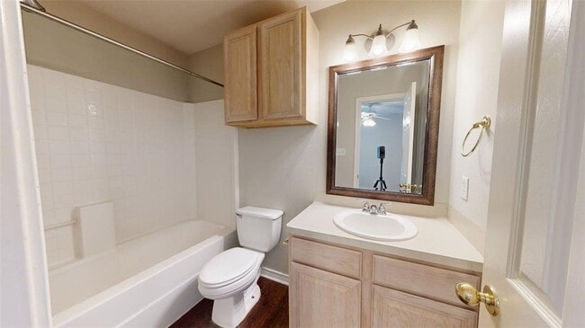 Building Photo - 1604 Park Pl