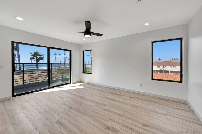 Building Photo - 134 Palm Ave