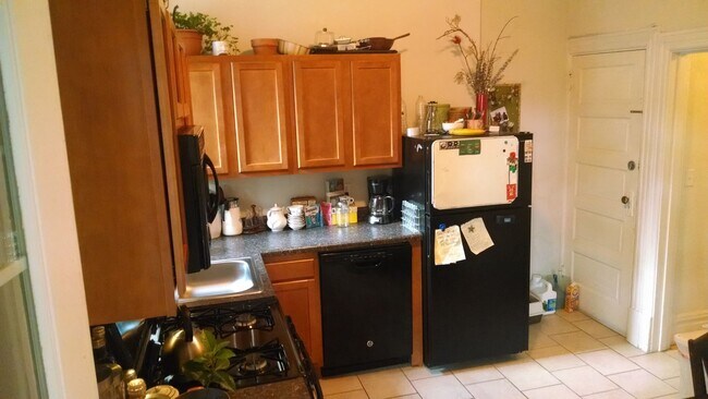 Building Photo - 1622 Hatteras St