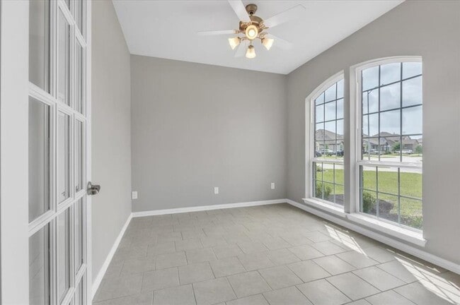 Building Photo - 306 Merlot Dr