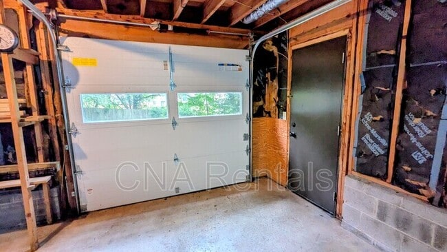 Building Photo - 3446 Orange Wood Ct NE