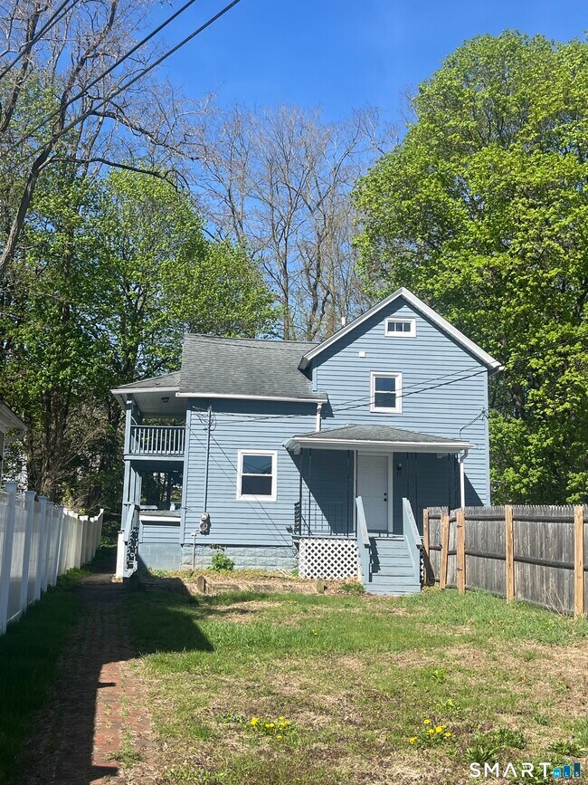 Building Photo - 17 Woodbine St