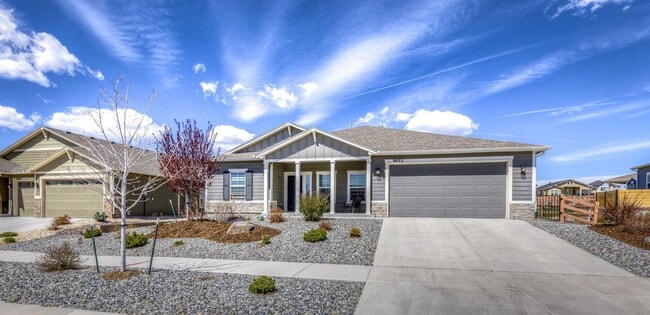 Building Photo - Luxury Ranch-Style Home for Rent | Wolf Ranch | D20 Schools | Pikes Peak Views