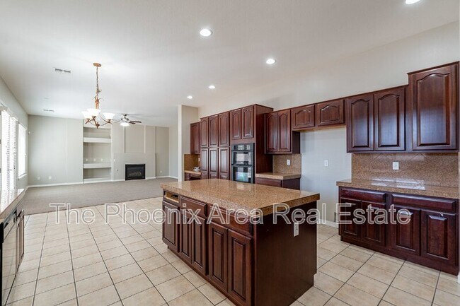 Building Photo - 3813 E Capricorn Pl