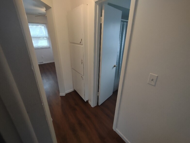 Building Photo - 1394 Carriage Hill Dr SE