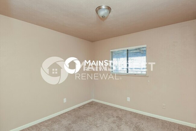 Building Photo - 3 Bedroom Pet-Friendly Home in Fort Worth, TX with Main Street Renewal