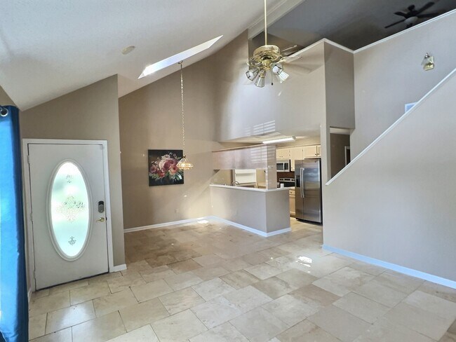 Building Photo - 390 Bertucci Blvd