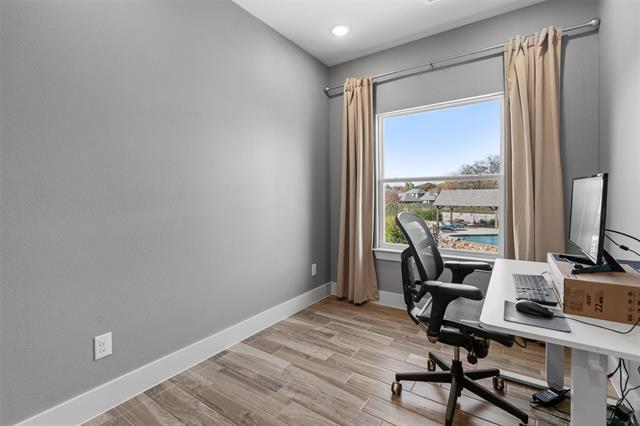 Building Photo - 156 Marina Dr