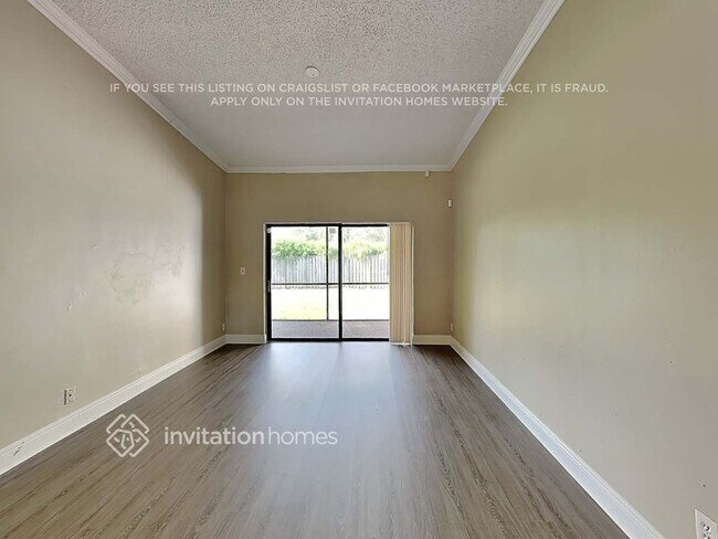 Building Photo - 3914 NW 72nd Dr