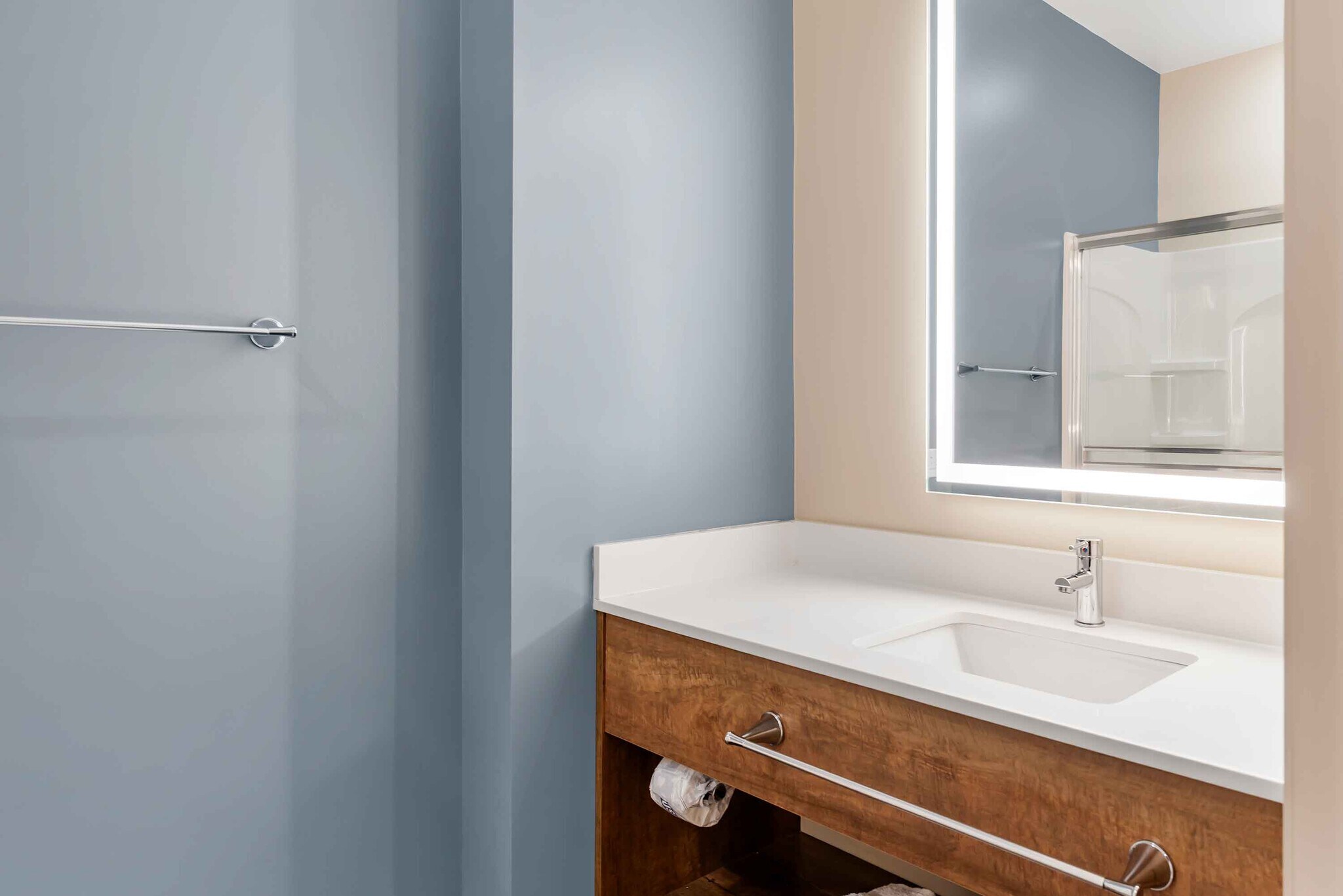 Building Photo - Furnished Studio-Charlottesville