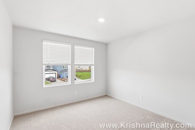 Building Photo - 5 BD | 3 BA | Brand New Construction | East Park Village | Salem Home!