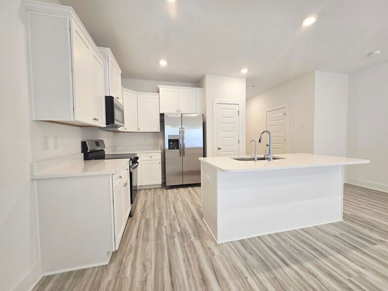 Building Photo - 264 Salt Creek Lane