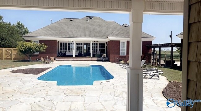 Building Photo - 26588 Old Hwy 20