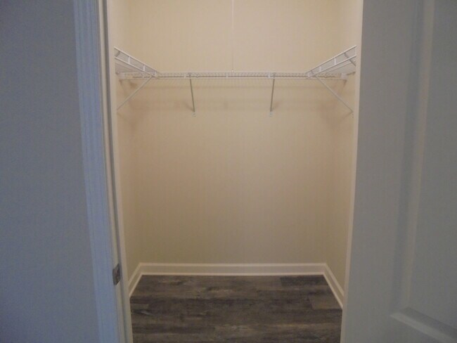 Building Photo - 1534 Springview Ct