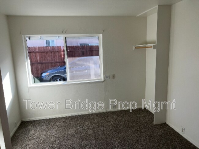 Building Photo - 2740 Crosby Way