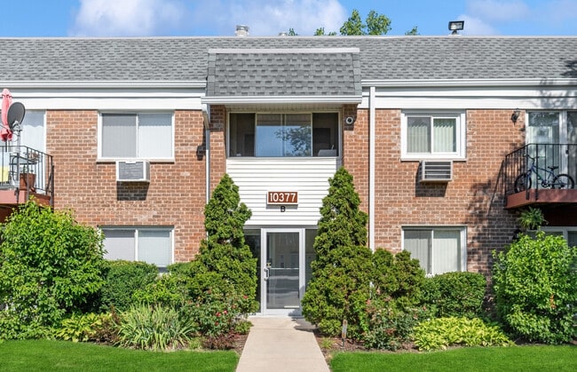 Primary Photo - 10377 Dearlove Rd