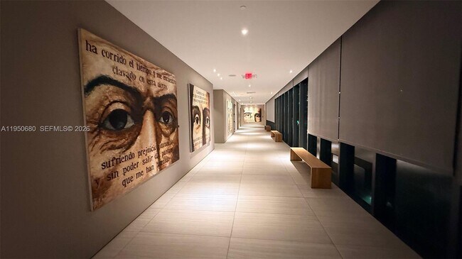 Building Photo - 460 NE 28th St