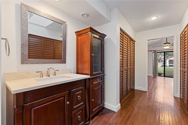 Building Photo - 7423 Elsworth Ct