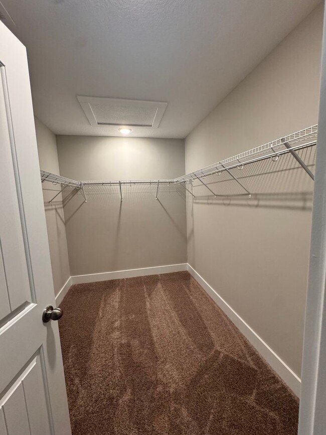 Building Photo - Maryville 37803 - Brand New 4 bedroom, 2.5 bath home - Contact Jackie Mills (865) 748-2851