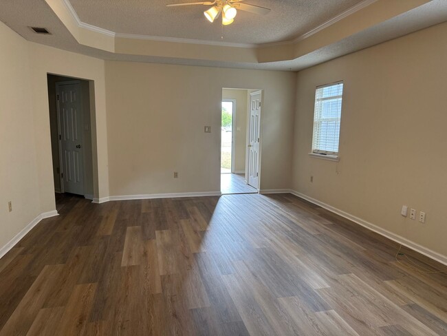 Building Photo - 3 Bedroom/2 Bath Home in Valdosta