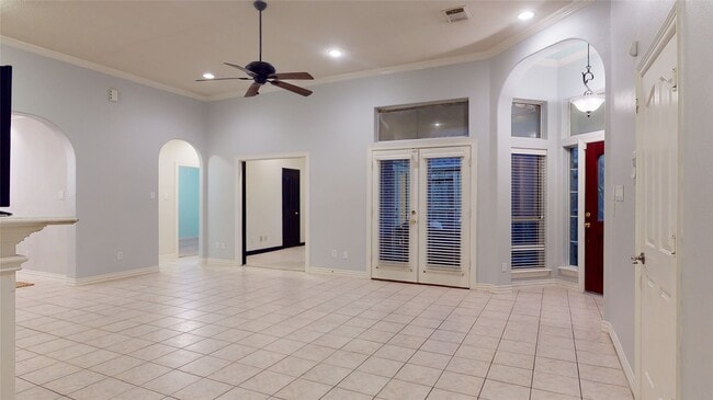 Building Photo - 5909 Sawyer Dr