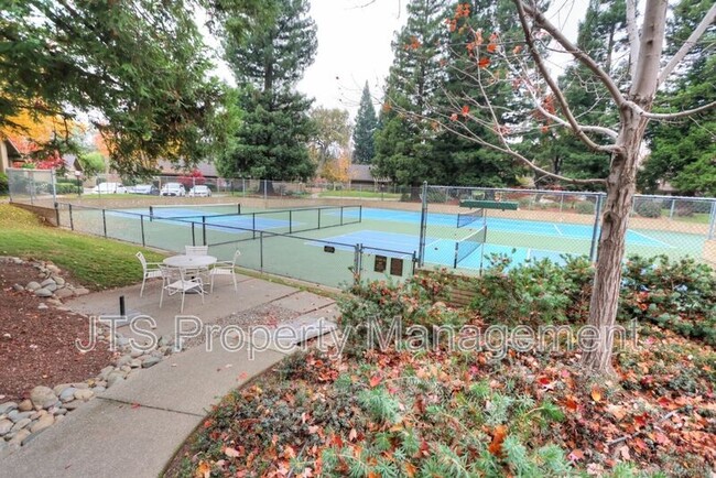 Building Photo - 2010 Promontory Point Ln