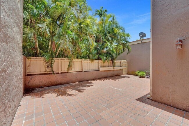 Building Photo - 103 Heatherbrook Way