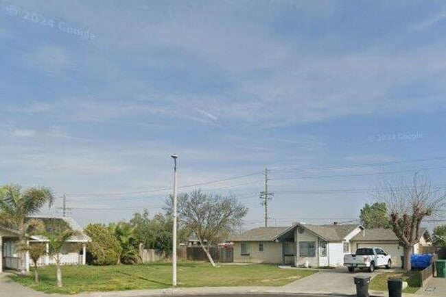 Primary Photo - Coming Soon!! 3 bedroom 2 bathroom home in...