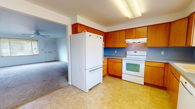 Building Photo - KL Jones Columbia