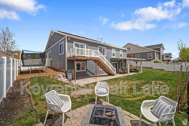 Building Photo - 6463 Maple Valley Cir