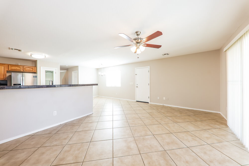 Building Photo - 17423 W Watson Ln