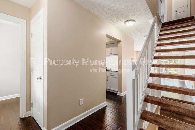 Building Photo - 1812 Bennigan Dr