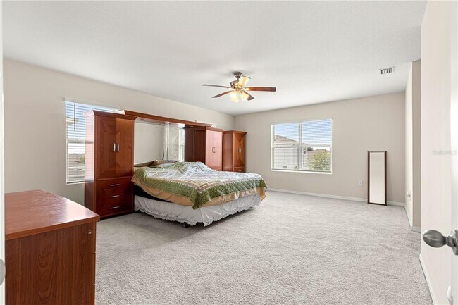 Building Photo - 8142 SW 59th Ave