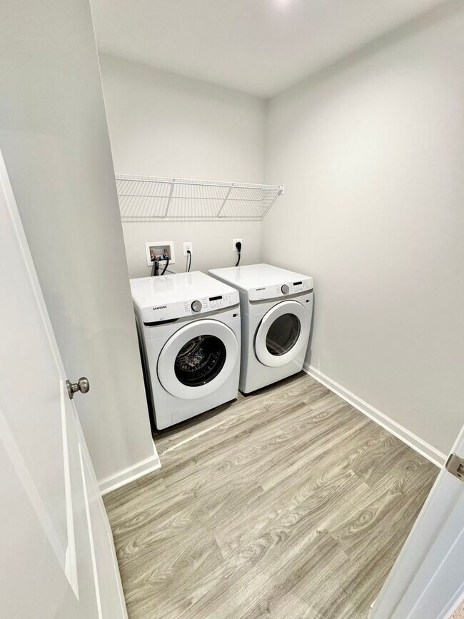 Building Photo - BRAND NEW HOME CLOSE TO CHARLOTTESVILLE