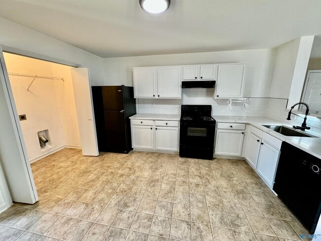 Building Photo - 226 Valleyside Dr NE