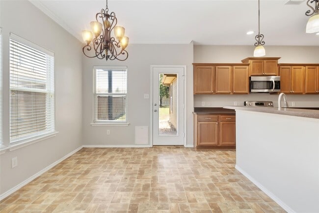 Building Photo - 1639 Wildflower Dr