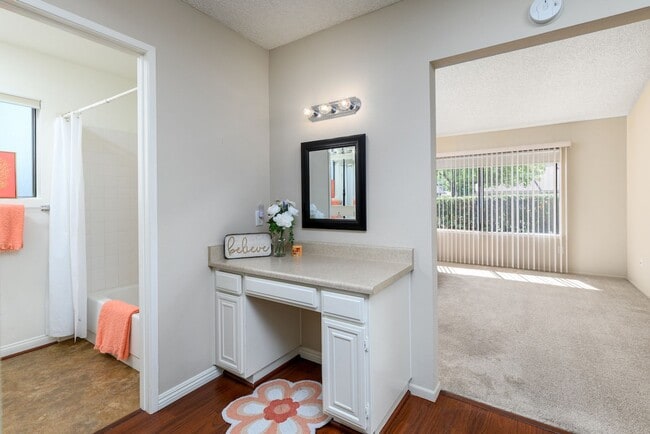 Building Photo - Leisure Village Rental - Popular Amalfi Mo...