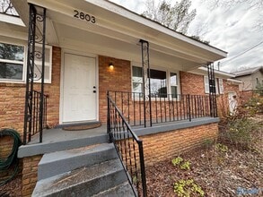 Building Photo - 2803 Hester Ln NW