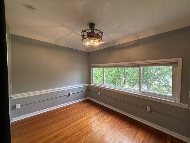 Building Photo - 780 Curfew St