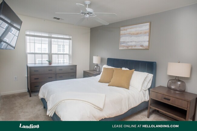 Building Photo - 8185 Scenic Meadow Dr