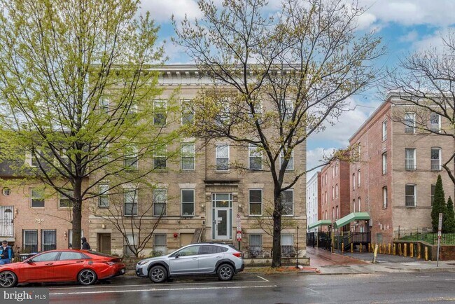 Building Photo - 2914 11th St NW