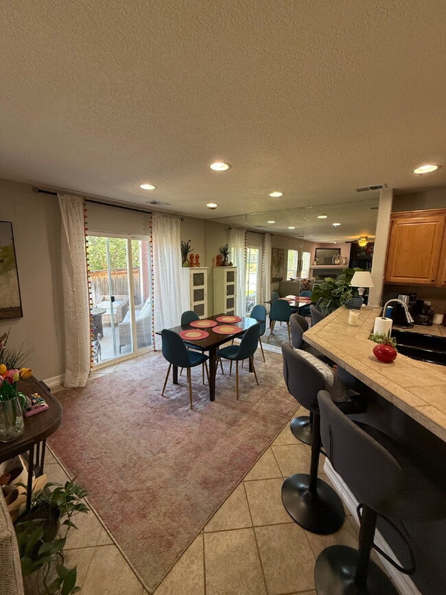 Building Photo - "Charming 3-Bedroom Duplex in Castle Rock"    Spacious 1806 Sq Ft, 2.5 Baths!  Available - NOW