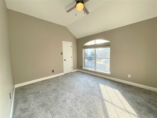 Building Photo - 16407 Stone Prairie Dr