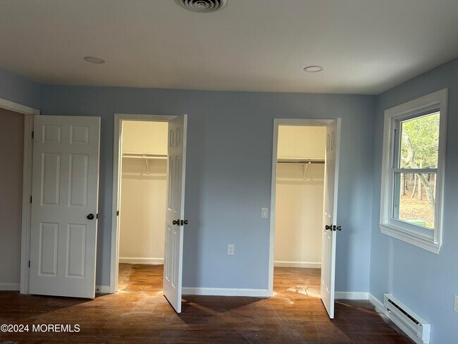 Building Photo - 27 Milford Ave