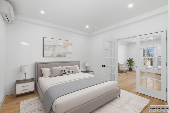 Building Photo - 134 E Main St