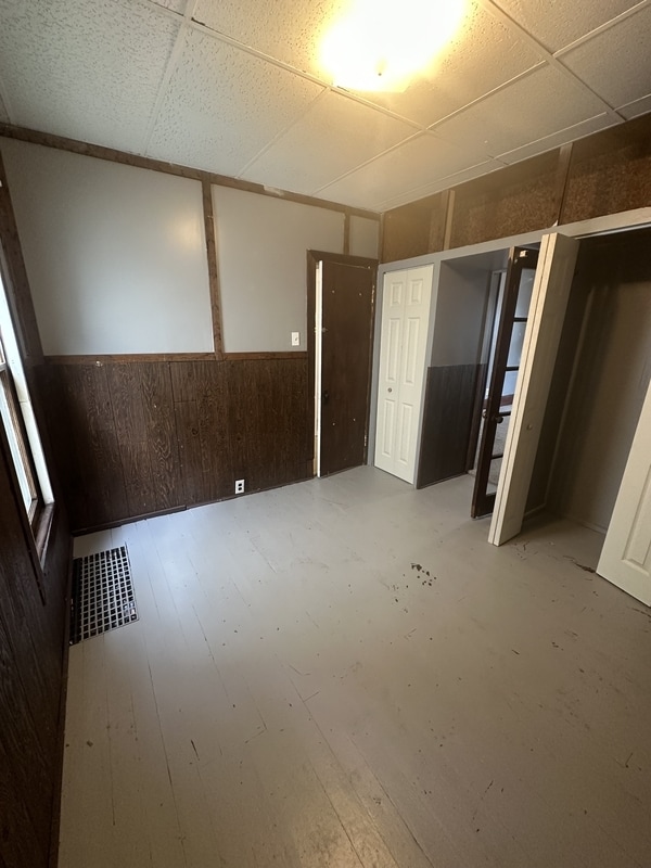Building Photo - 4014 Woodbridge Ave