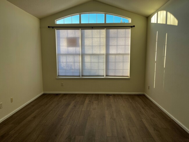 Master bedroom - 2797 Whitetail Cir