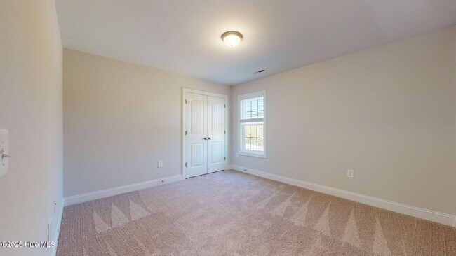Building Photo - 358 N Ardsley Ln